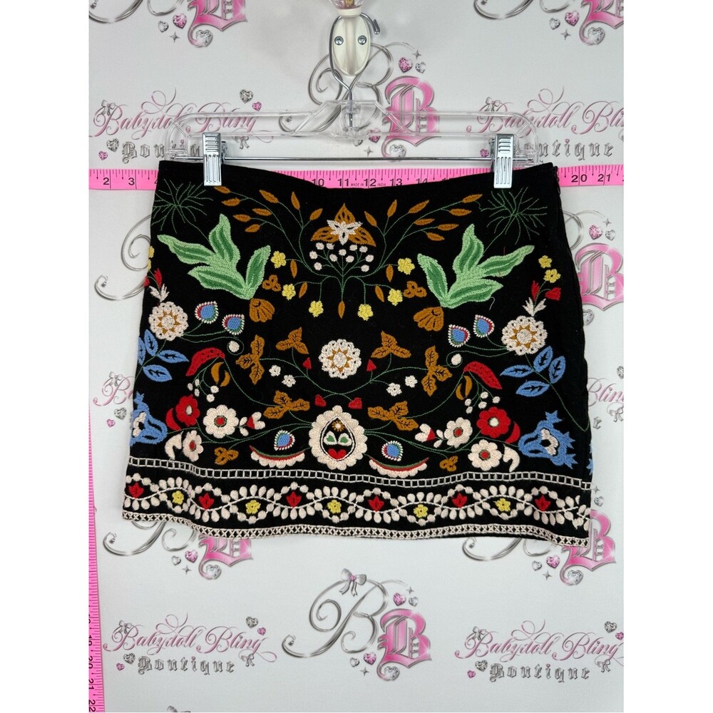 Skirt Embroidered Floral Black Mini Skirt - Multicolor